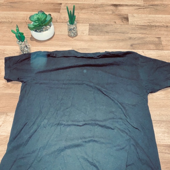 Queen Official Merch Tee-Shirt - Picture 2 of 3